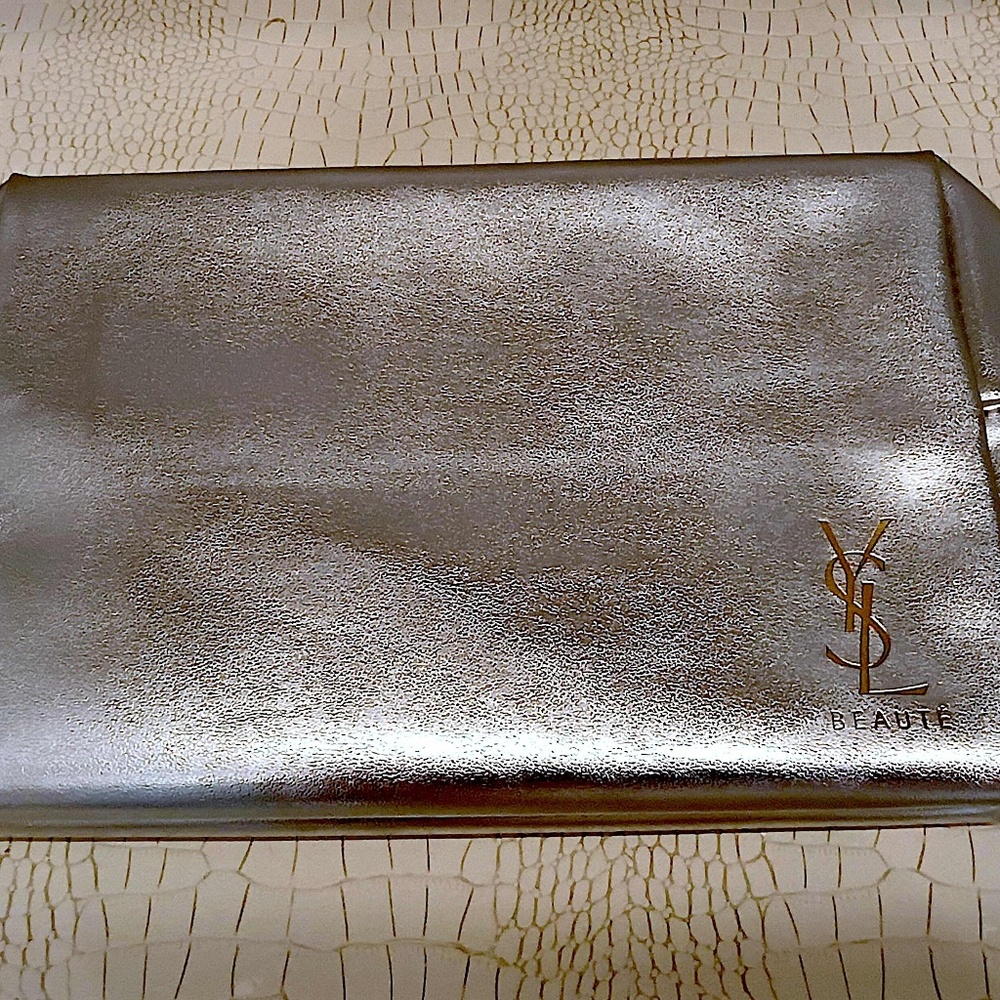 Yves Saint Laurent YSL Silver Bag Makeup Cosmetic Pouch Beaute Case NEW - Picture 2 of 7